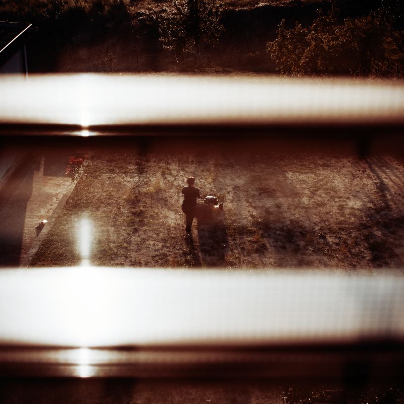 © Graziano Panfili - Image from the “BROKEN HOME” photography project