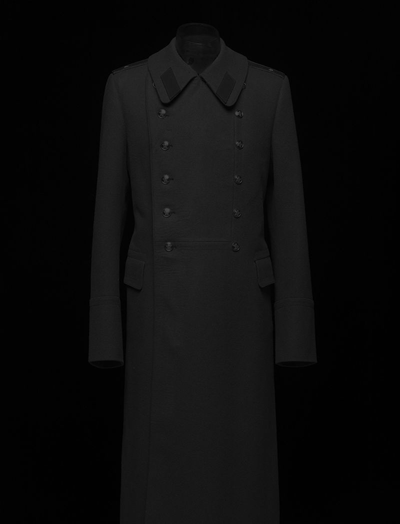 © Yulong Zhou - Image from the Black Coats photography project