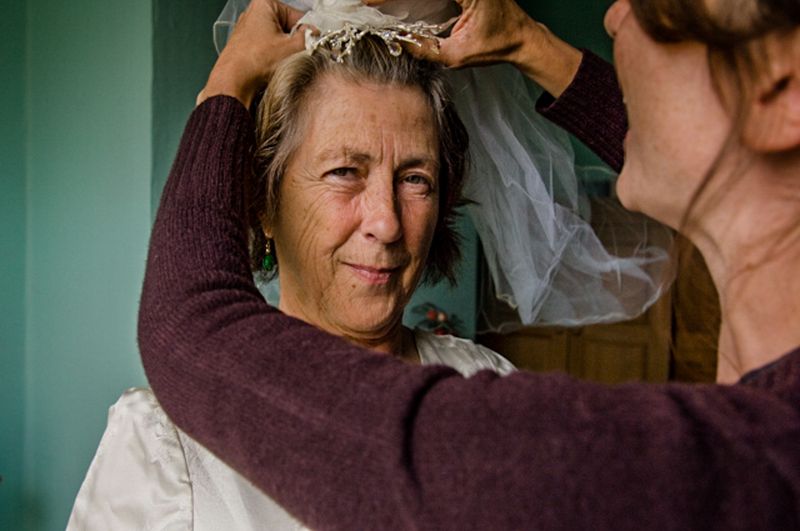 © Leticia Valverdes - Image from the The Wedding Dress Project photography project