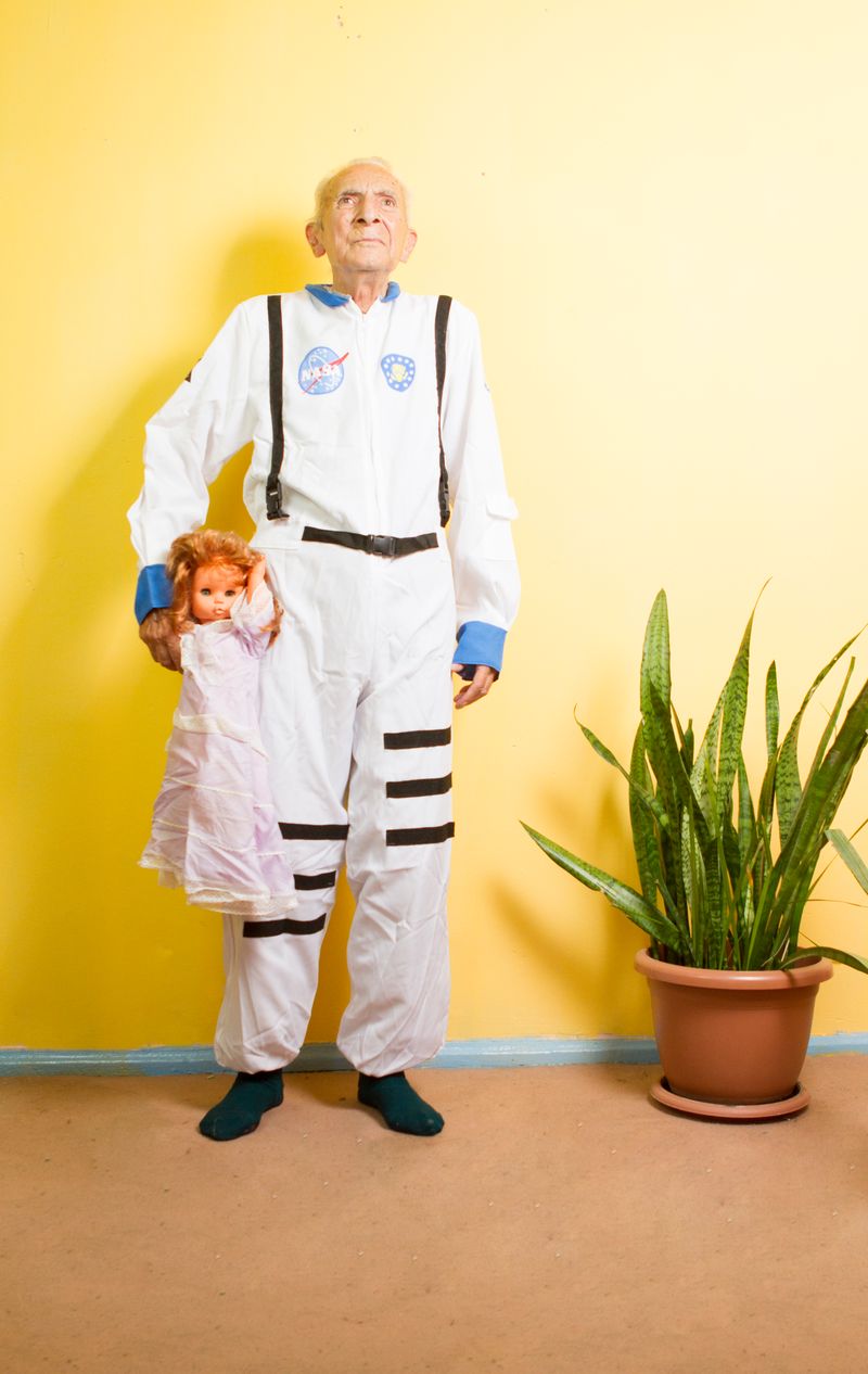 © Anna Gargarian - Karen Khachaturov, Pastel Struggle Series, "Here, i'm about to fly away"