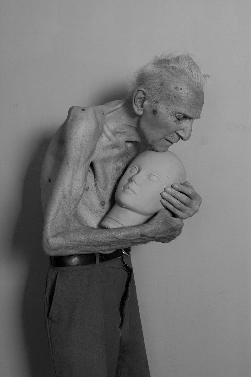 © Anna Gargarian - Karen Khachaturov, Pastel Struggle Series, "Here, i'm alone"