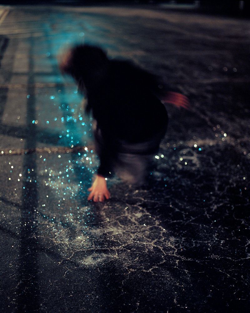 © Allison Grant - Broken Glass, 2017