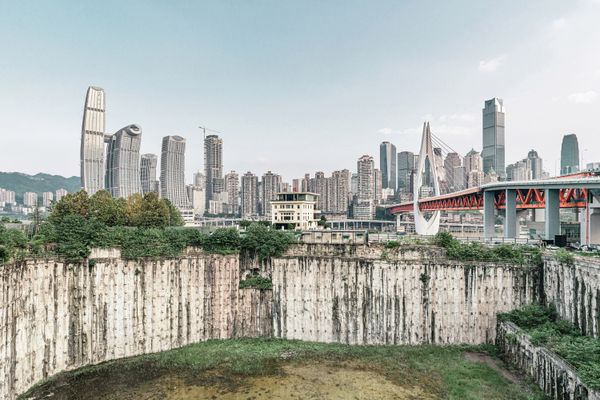 © Tianhu Yuan - Image from the Self Iterating of Mountain City photography project