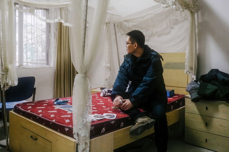 © Tianhu Yuan - Image from the Self Iterating of Mountain City photography project