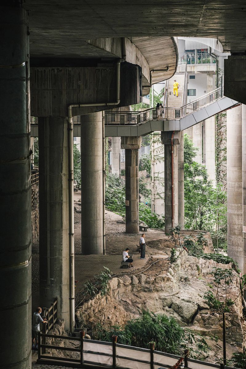 © Tianhu Yuan - Image from the Self Iterating of Mountain City photography project