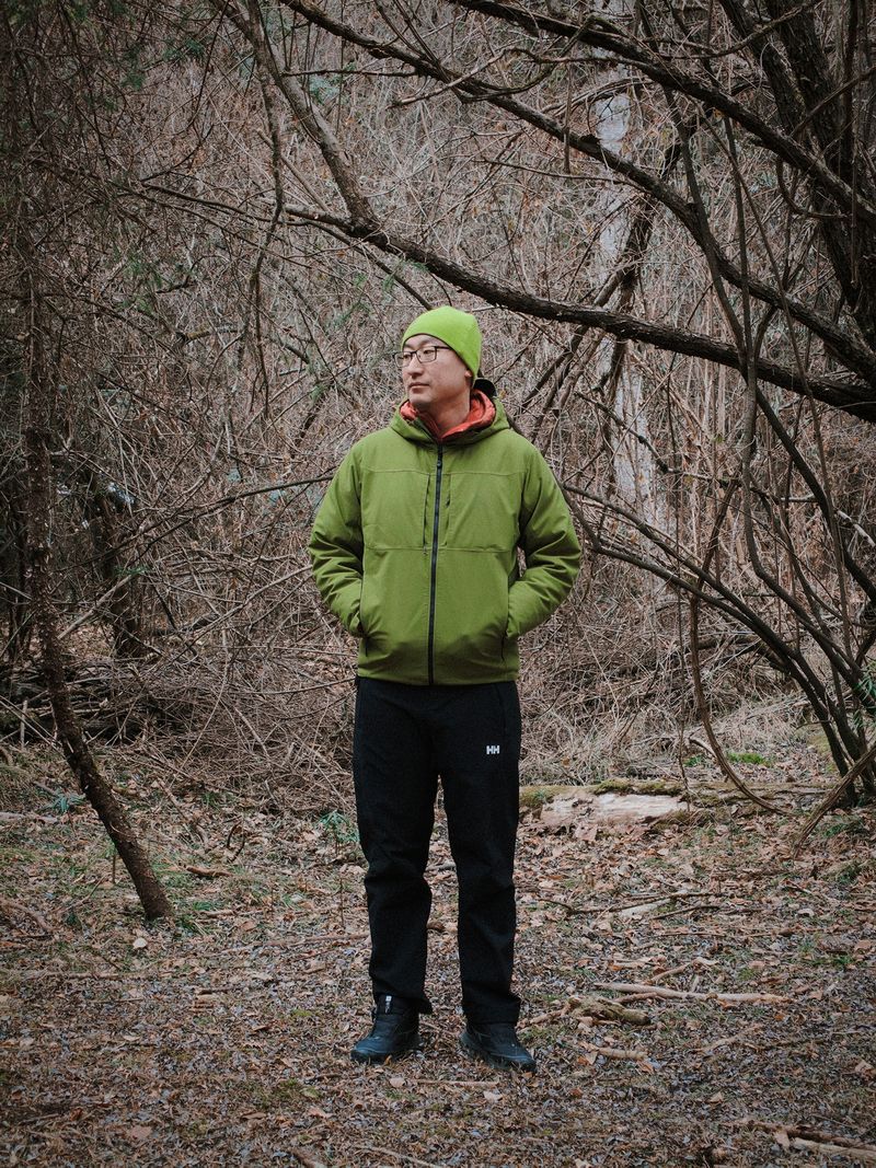 © Tianhu Yuan - Image from the The Staged Wilderness photography project