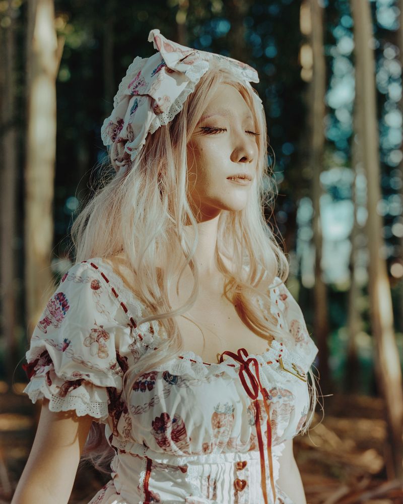 © Tianhu Yuan - Image from the Lolita Dreams photography project