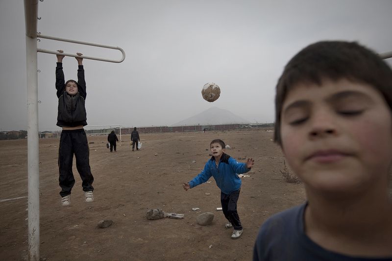 © Alejandro Olivares - Image from the Living Periferia photography project