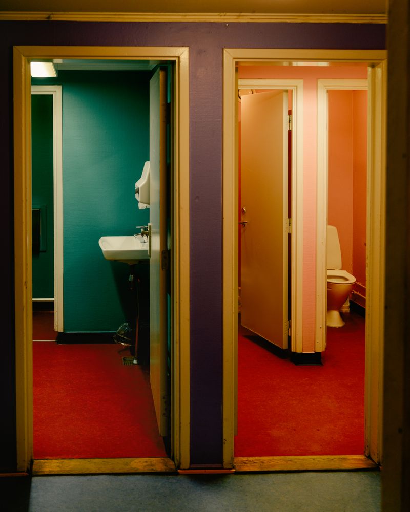 © Daniel Dorsa - Image from the To Skip A Sinking Stone photography project