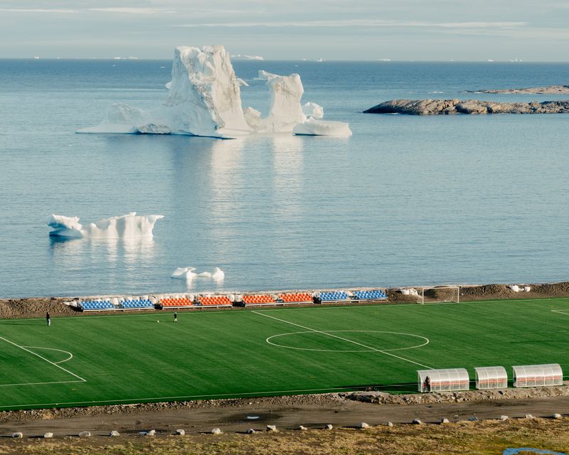 © Daniel Dorsa - Image from the To Skip A Sinking Stone photography project