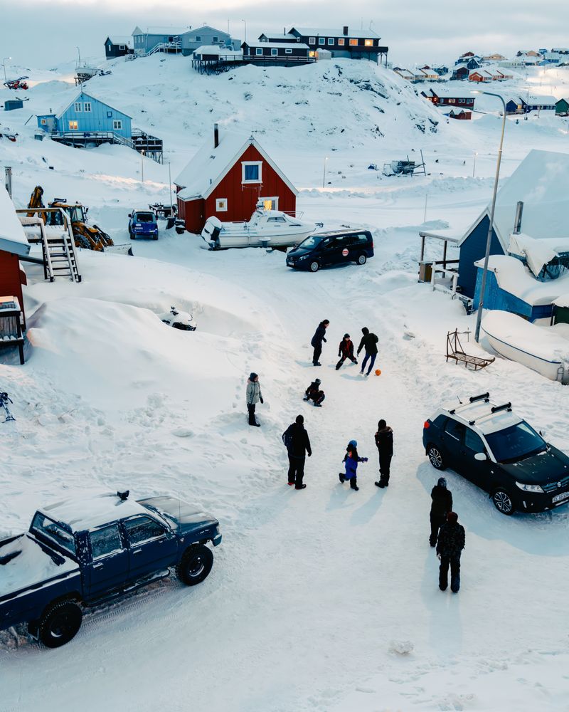 © Daniel Dorsa - Image from the To Skip A Sinking Stone photography project