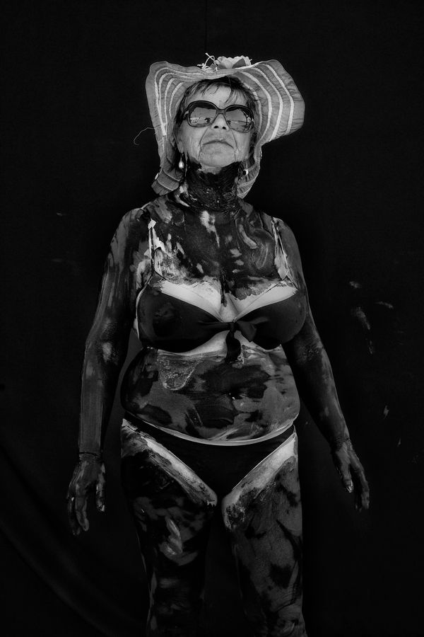 © Alain Schroeder - Image from the Miracle Mud photography project