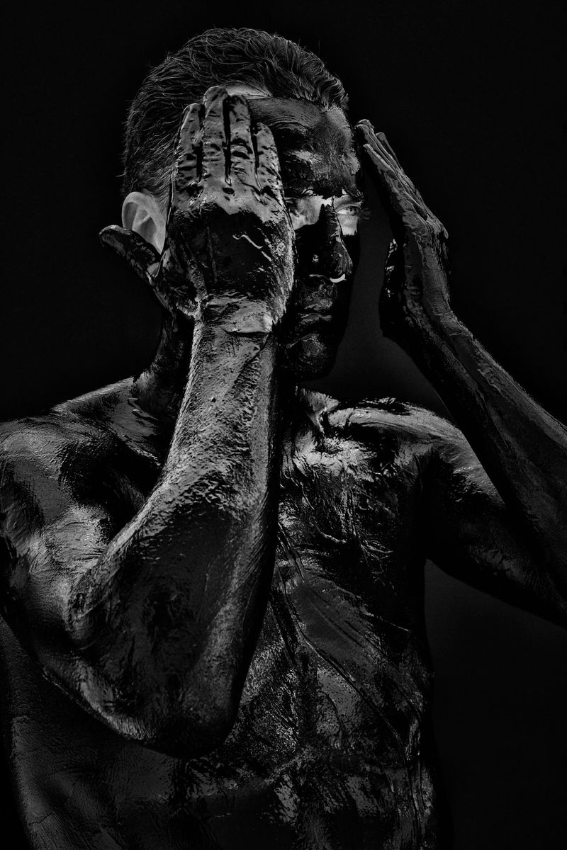 © Alain Schroeder - Image from the Miracle Mud photography project