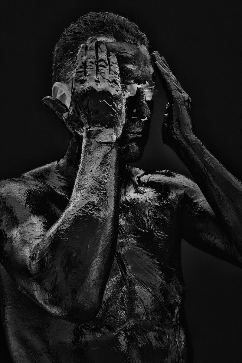 © Alain Schroeder - Image from the Miracle Mud photography project