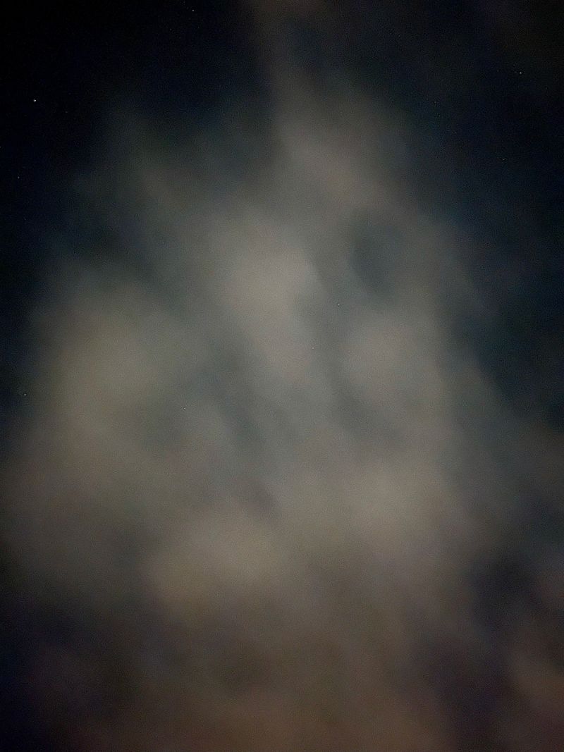 © Kali Tiruneh - Image from the Micro-moments of alignment: the evening sky photography project