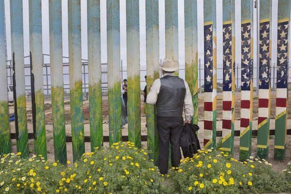 © Griselda San Martin, from the series The Wall (2016 winner)