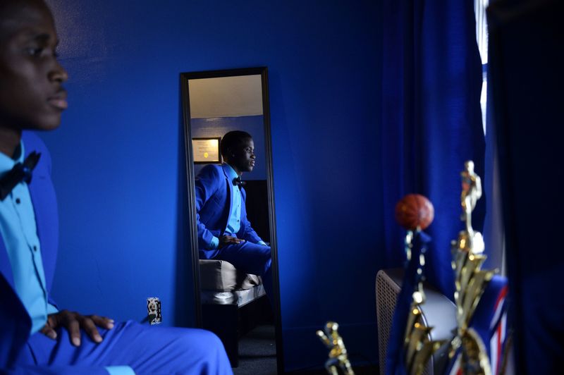 © Rachel Woolf, from the series A Glamour-Filled Tradition
