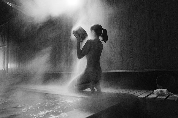 © Mark Edward Harris, from the series The Way of the Japanese Bath