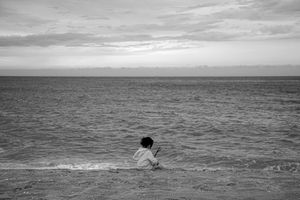 Nostalgia for the moon and the sea