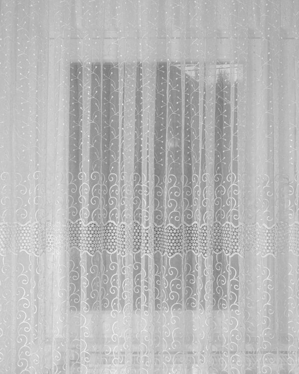 © Hannes Jung - Window in Zihnijas living room. October 4th 2024, Kakanj, Bosnien und Herzegowina.