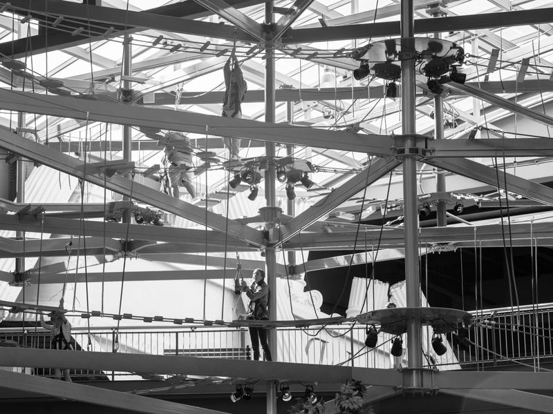 © Jiayue Yu - Image from the Worn Out Joy photography project