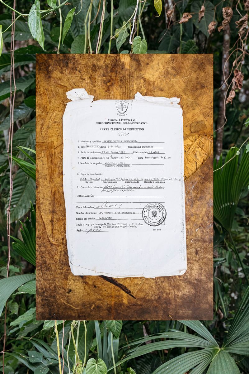 © Alfredo J. Martiz J. - Image from the Bombas no detonadas photography project