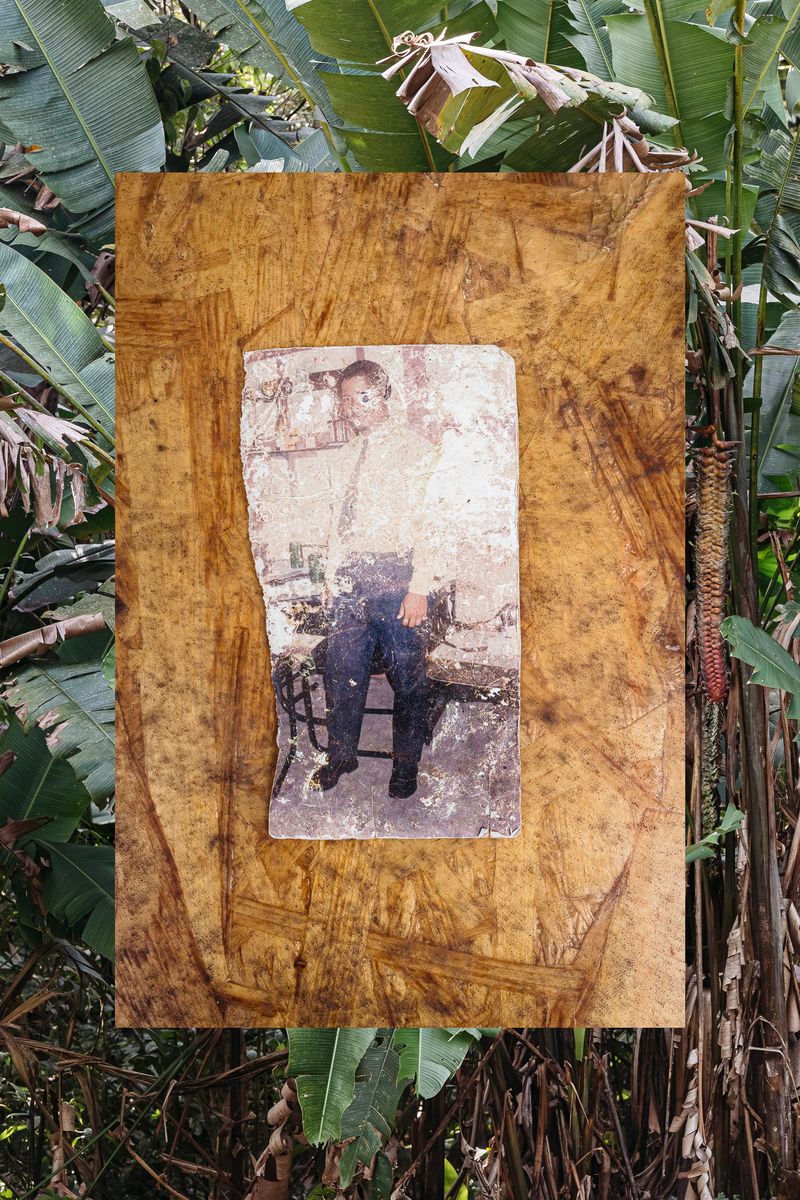 © Alfredo J. Martiz J. - Image from the Bombas no detonadas photography project