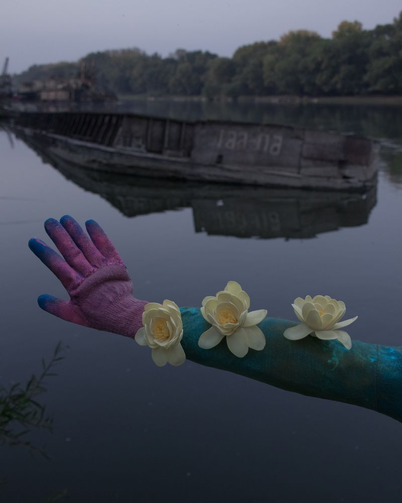 © Carolina Dutca and Valentin Sidorenko - Image from the Apă photography project