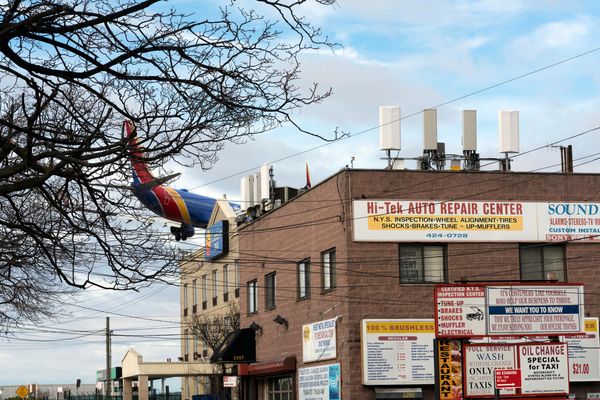 © David Rothenberg - Comfort Inn (Southwest, Astoria Blvd)
