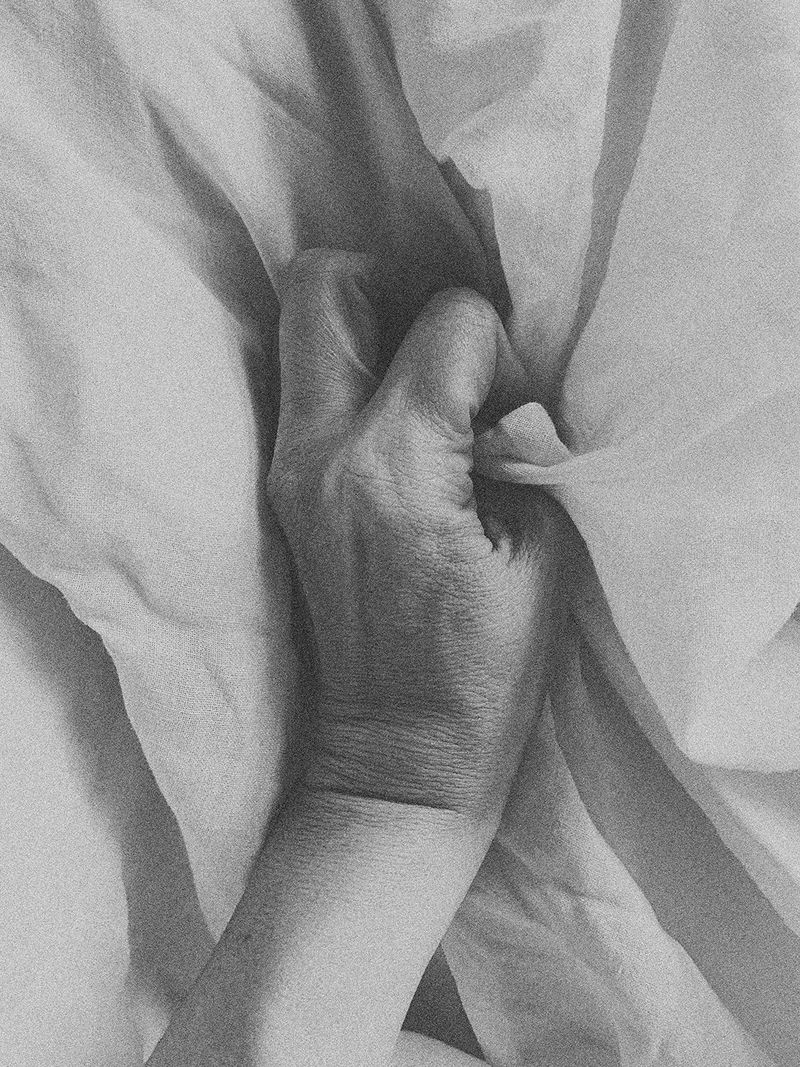 © info@maudearsenault.com Arsenault - S'accrocher, 2022