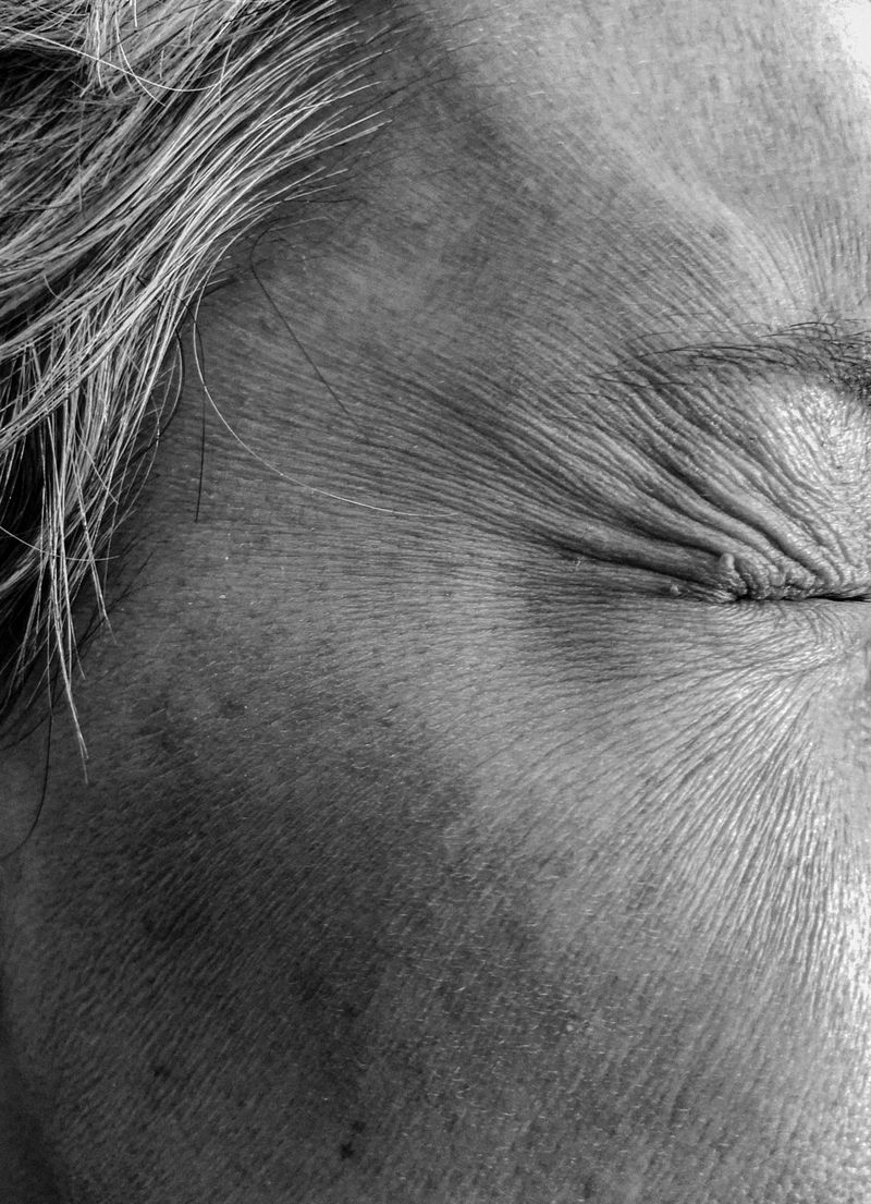 © info@maudearsenault.com Arsenault - Image from the Resurfacing, 2023 photography project