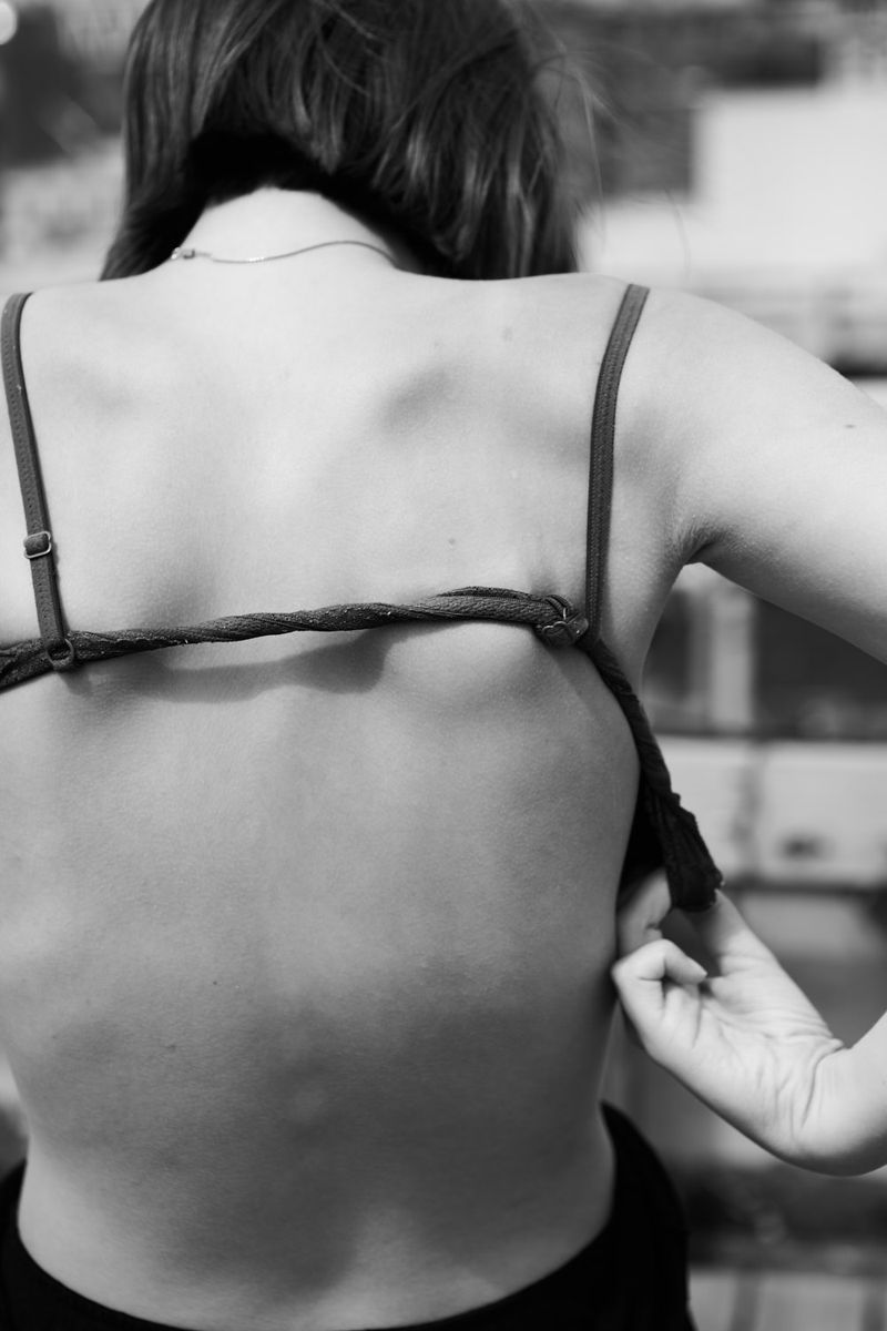 © info@maudearsenault.com Arsenault - Image from the Entangled photography project