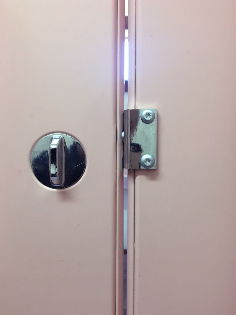 © info@maudearsenault.com Arsenault - Image from the Entangled photography project