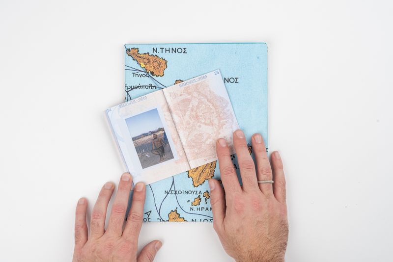 © odysseas tsompanoglou - Image from the Non Cycladia photography project