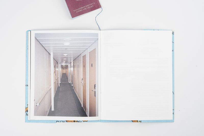 © odysseas tsompanoglou - Image from the Non Cycladia photography project