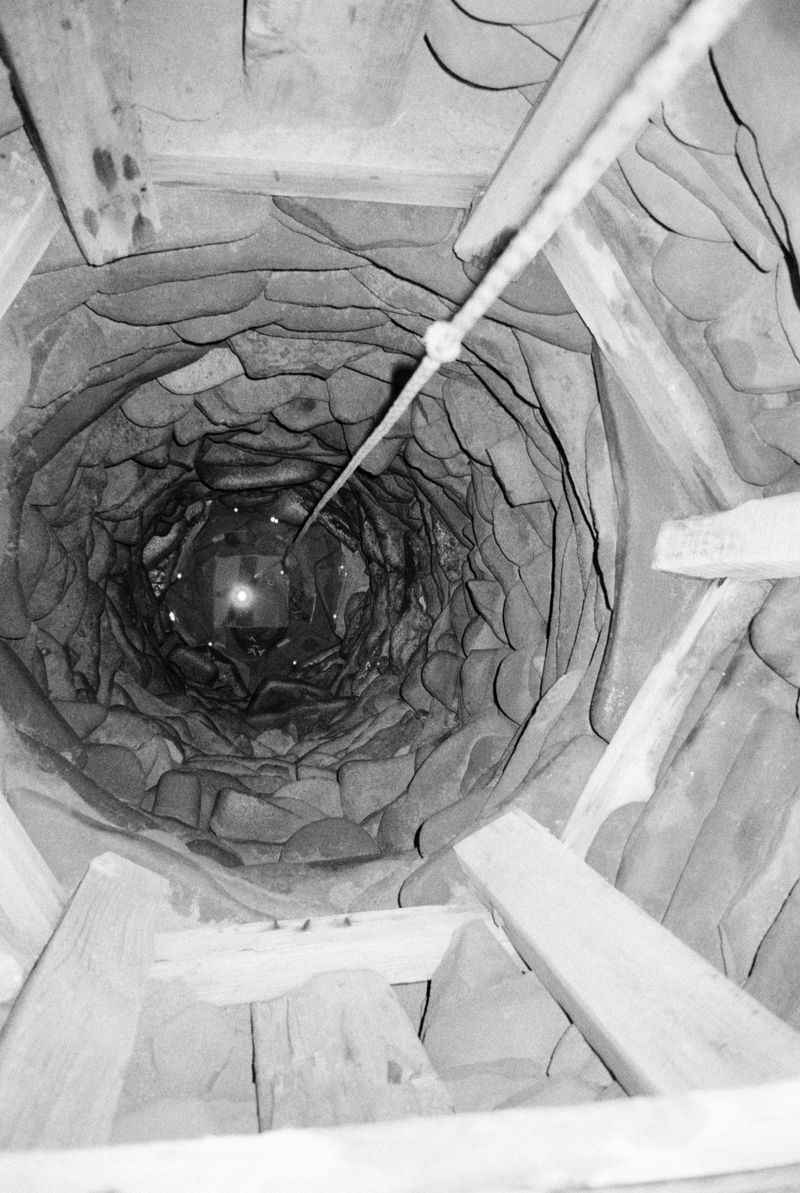 © odysseas tsompanoglou - Image from the Drowning in flames photography project