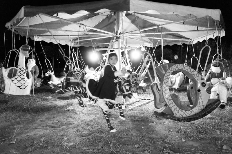 © MOonsi - Image from the Flowers, A Bird and A Fish photography project