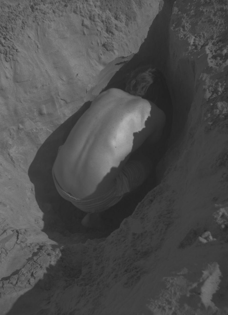 © Eliot Nasrallah - Image from the Les yeux fermés (Eyes Closed) photography project