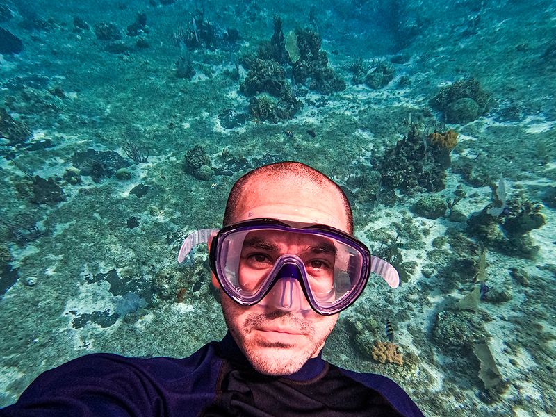 © Arturo Velázquez Hernández - Self-portrait in Cozumel Island, Quintana Roo, Mexico, 2024.