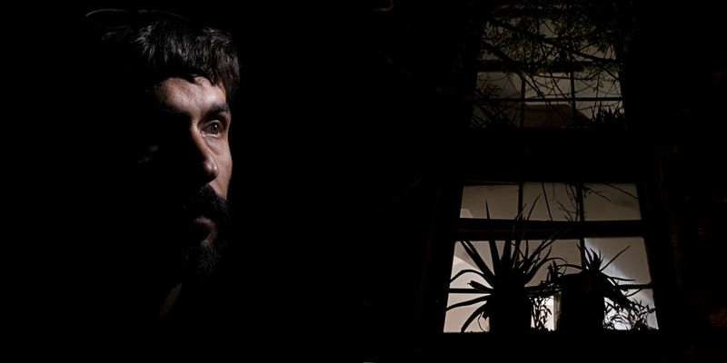 © Nikos Pilos - Image from the The Refuge photography project