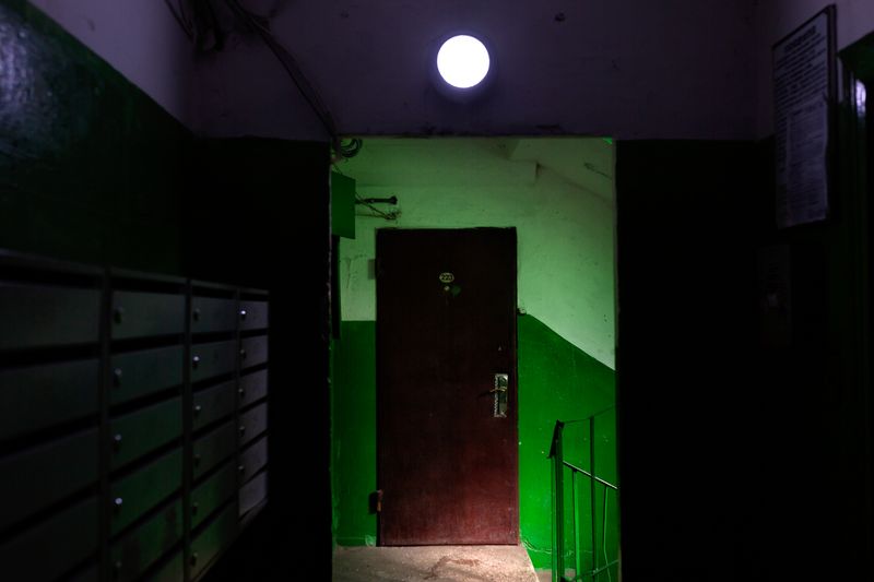 © Nikos Pilos - 22/03/2022. Kiev, Ukraine. Corridor in the Building Complex at 221 Pidizd Street in the Obolon area.
