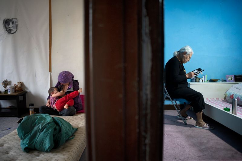 © Nikos Pilos - Image from the THE REFUGE_55 SQUARE METERS photography project