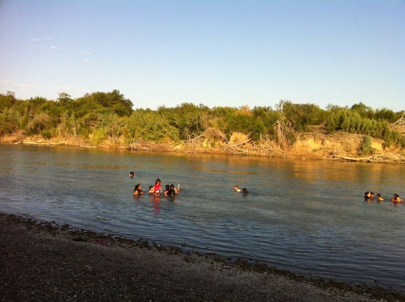 © Francisco Mata - Image from the La línea. photography project