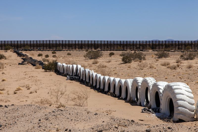 © Francisco Mata - Image from the La línea. photography project