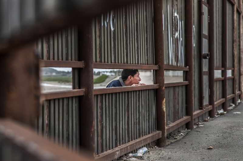 © Francisco Mata - Image from the La línea. photography project