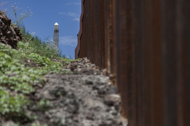 © Francisco Mata - Image from the La línea. photography project