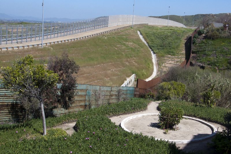 © Francisco Mata - Image from the La línea. photography project