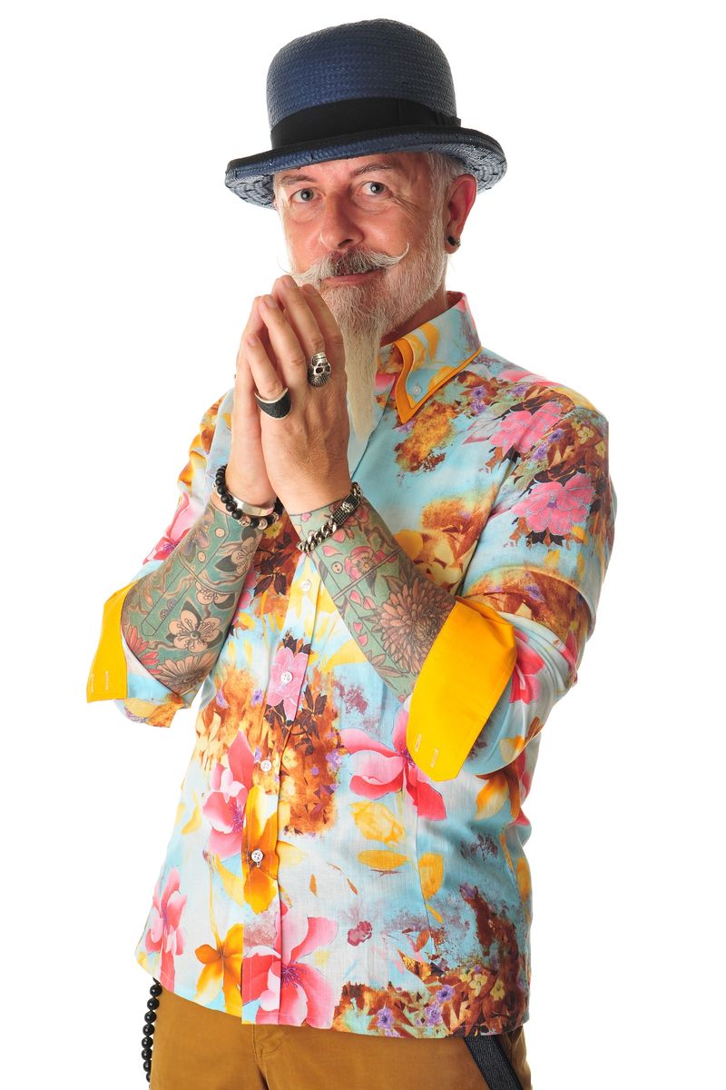 © Andreas Ender - black - white - colorful _ 01