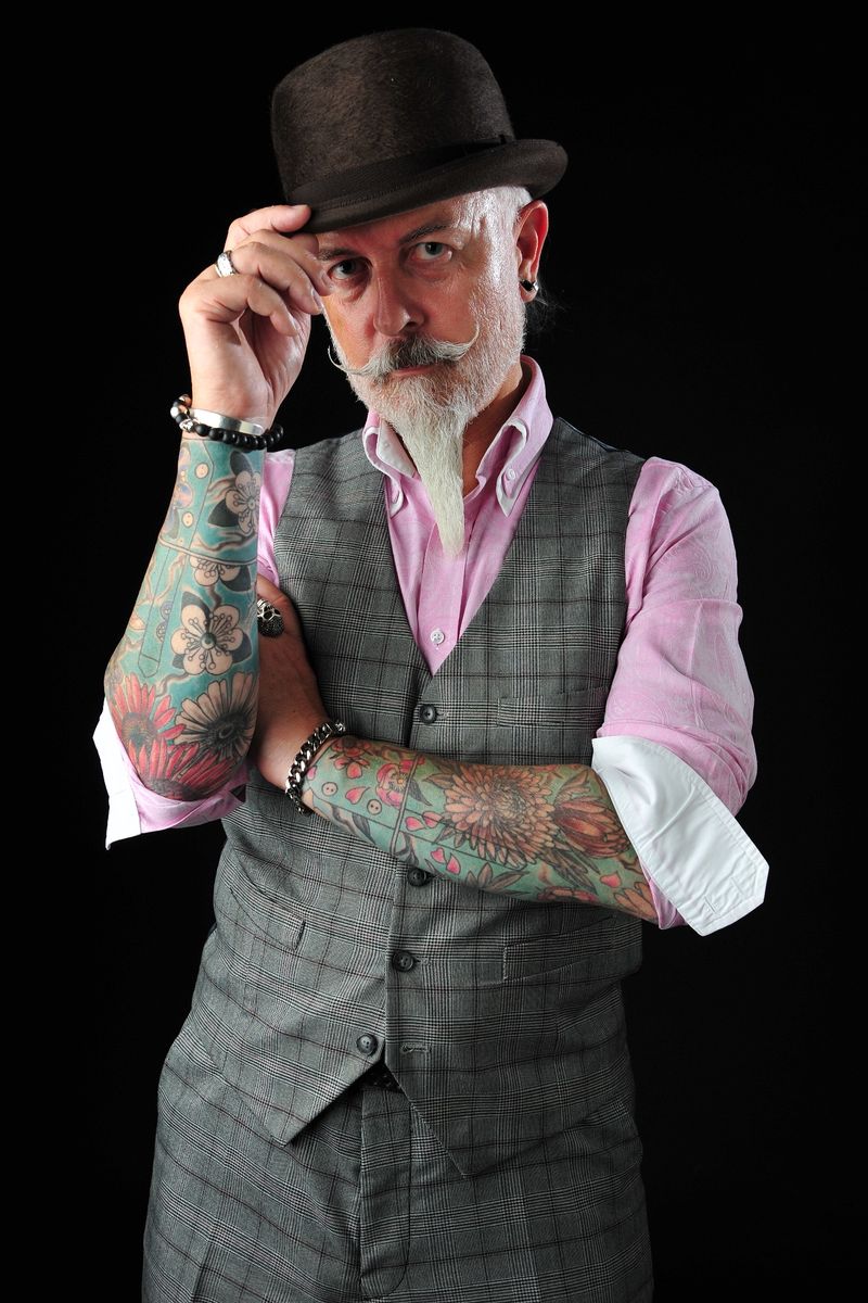 © Andreas Ender - black - white - colorful _ 02