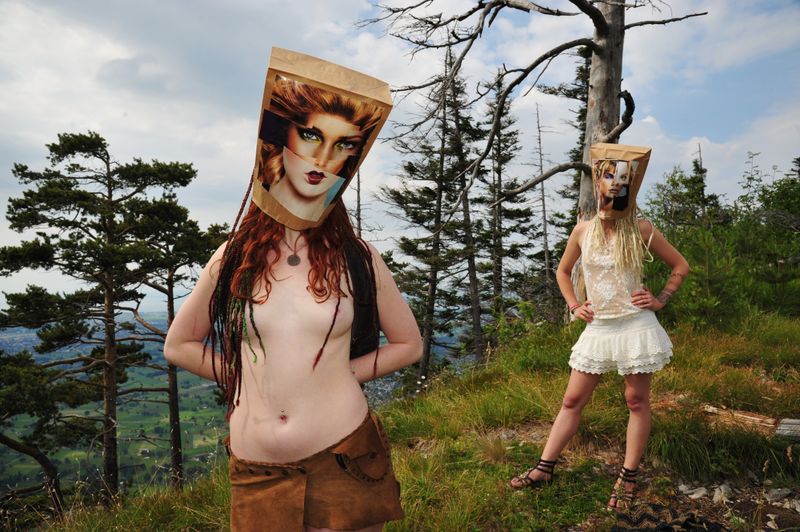 © Andreas Ender - paperbag [reBORN] - friends